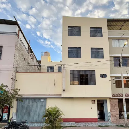 HOTEL CERRO BLANCO