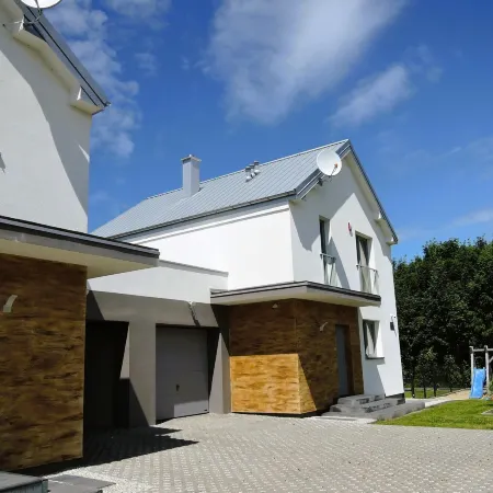 Luxury holiday home for 20 people