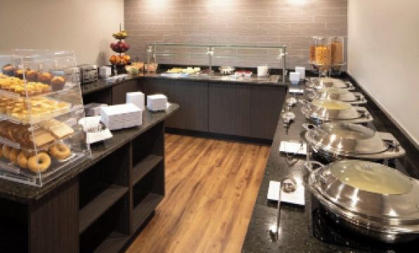 Totem Hotel and Suites