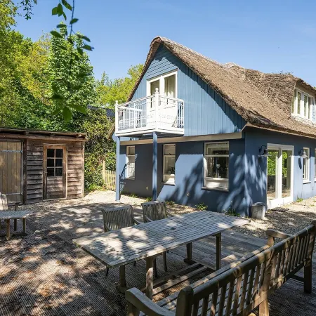 Lovely 4-person Villa With Private Pool