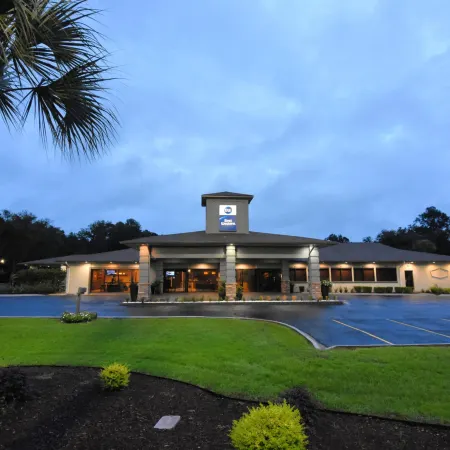 Best Western Point South