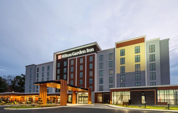 Hilton Garden Inn Kansas City Riverside