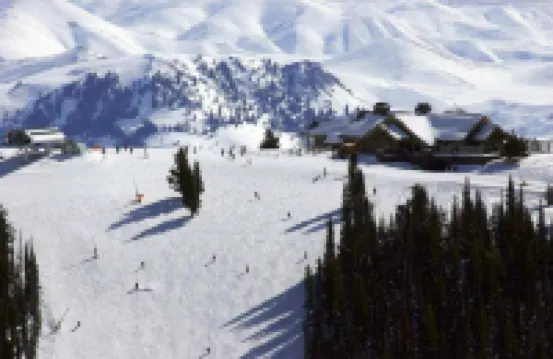 Atelier Allure - 2BD Mountain View + Free Resort Amenities