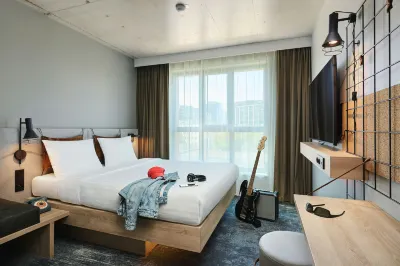 Moxy Warsaw City Hôtels à : 