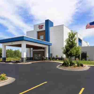 Hampton Inn & Suites Moline-Quad City Int'l Arpt Hotel Exterior