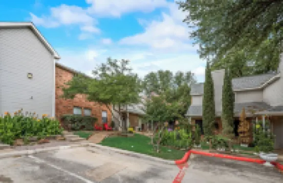 25% Off Cozy 1Bd in DFW, Hwy183/161, Pool - Irving I63