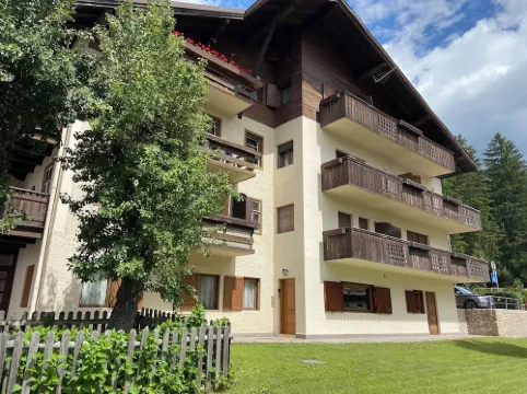 Special Offer ! Top Location with Private Parking