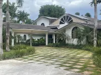 Punta Aguila Spectacular 4 Bdr / 6 Bath Free Golf Cart  Chef and Waiter Included Hotels in 