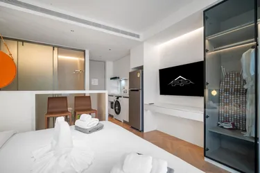 รูปภาพของKora A110 – Luxury Pool Access Beachfront Studio