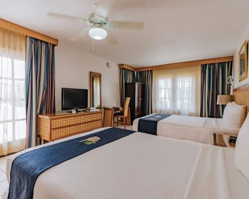 Caribbean Palm Village Resort Hotels in Noord