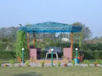 The Tiger Waterfront Resort Hotele w: Pilibhit