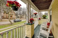 2 Miles to Dtwn! Idyllic Rochester Apt w/ Hot Tub