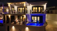 Luxury Villa in Cabrita Point- Christmas Cove Villa with Pickleball & Basketball Hotels in Nazareth