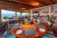 Ocean Point Resort & Spa Adults Only - sarapan