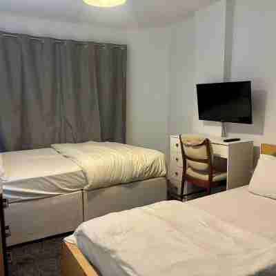 Ensuite Family Room in Dudley Others