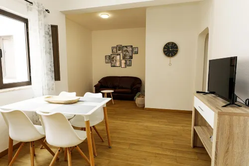 B87 - Windmill 2 Bed Apartment in Odiaxere - 2-Sterne