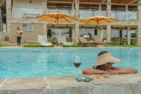 Olesamara collection - Pool