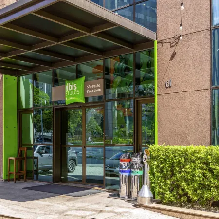 Ibis Styles SP Faria Lima Отели рядом с достопримечательностью «Вила-Мадалена»
