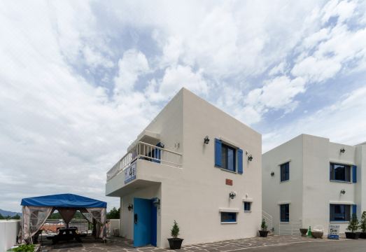 산토리니펜션 전경
