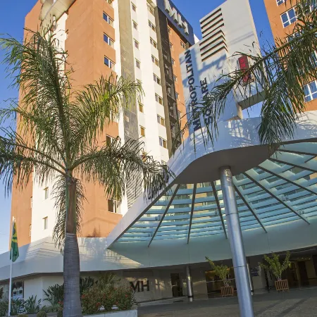 Astron Hotel Bauru by Nobile Отели в г. Бауру