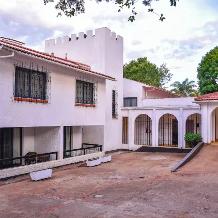 Cozy Stead Hotel - Haven House, Gigiri Отели рядом с достопримечательностью «Посольство США»