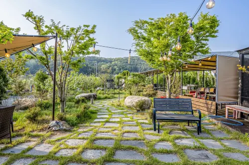 Cheongdo Havi Caravan Glamping Pool Villa