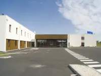 Brit Hotel Confort Bressuire - parking