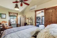 Private Hot Tub & Dock! Lakefront Log Cabin Oasis - Wifi