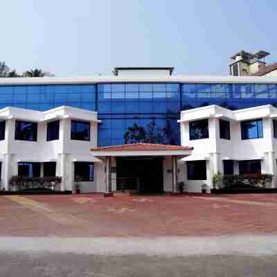 Krishna Holiday Village Hotel Exterior