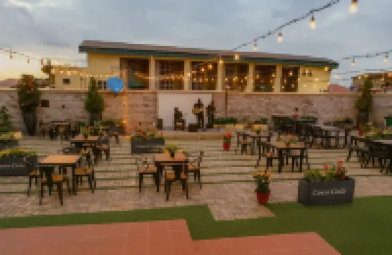 Monarchs Luxury Palace Hotel Hotels in 