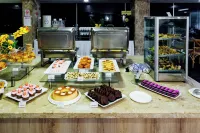 El Aram Beach Express - breakfast