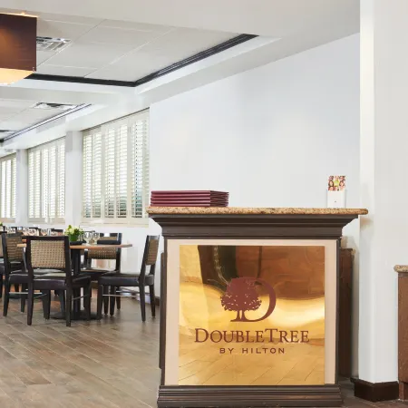 DoubleTree by Hilton Dallas - Market Center