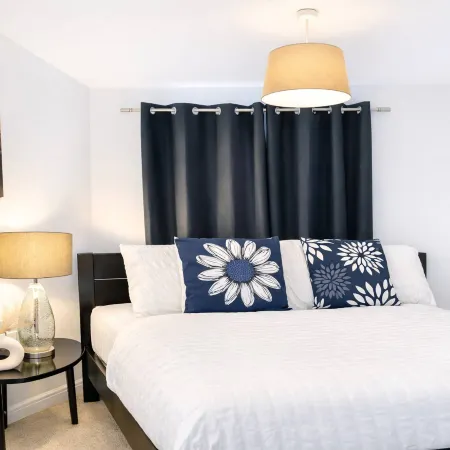 Deluxe En-suite Room w FastWiFi, Free Parking & Equipped Kitchen Отели в г. Уольверхэмптон