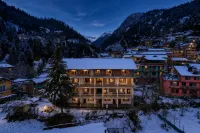 Beholden Stay & Cafe - Mountain View Boutique Stay in Old Manali