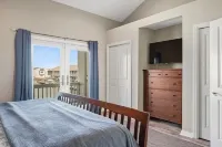 Waterfront Getaway with Private Boat Slip on Desirable Key Allegro, Rockport TX - 4-Star