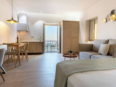 Armantanis Luxury Suites
