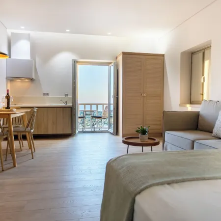 Armantanis Luxury Suites