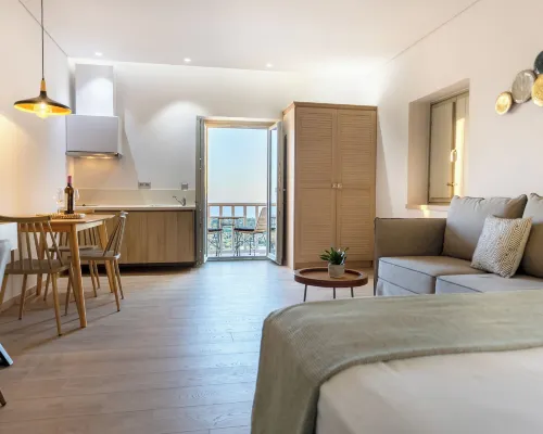 Armantanis Luxury Suites Hotele w: Itilo