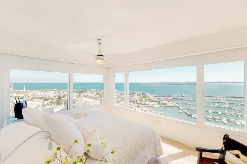 Oceana Suites Fontemar - Homestays