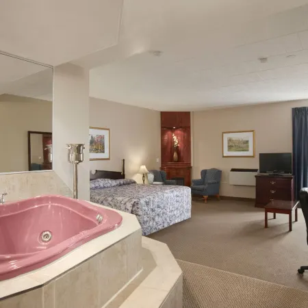 Travelodge by Wyndham Cambridge - Waterloo