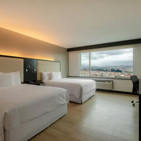 Four Points by Sheraton Cuenca Ξενοδοχεία στην πόλη Cuenca