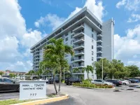 Park Towers Hotels in Golden Glades
