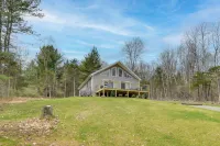 Keuka Lake Retreat Steps From Marina!