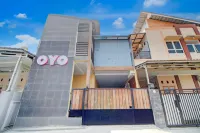 Hotel O Stasiun Tegal Near Alun-Alun Formerly Ameera Guest House - 2-Star