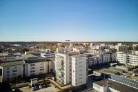 Bright 1BR Apt with Sauna & Balcony - Apartments