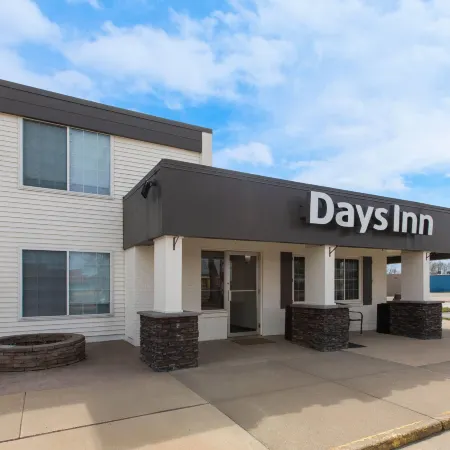 Days Inn by Wyndham Pierre