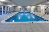 Candlewood Suites HARRISBURG I-81 - HERSHEY AREA by IHG - Pools