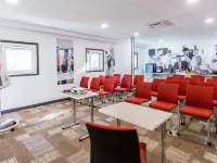 Ibis Bourges Hotels in Cher