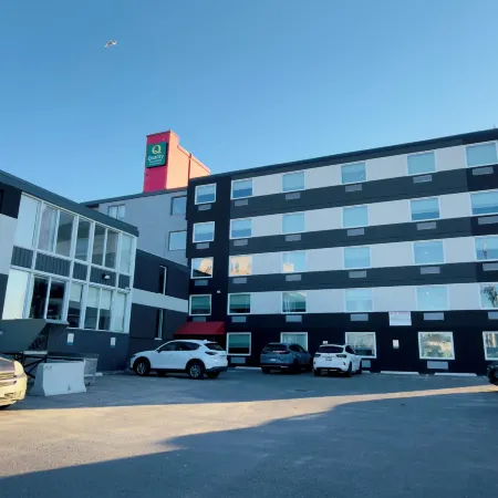 Quality Inn & Suites Thunder Bay Downtown