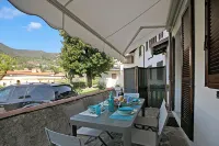 Elizabeth House-100m Lake & Priv Parking - Happy Rentals